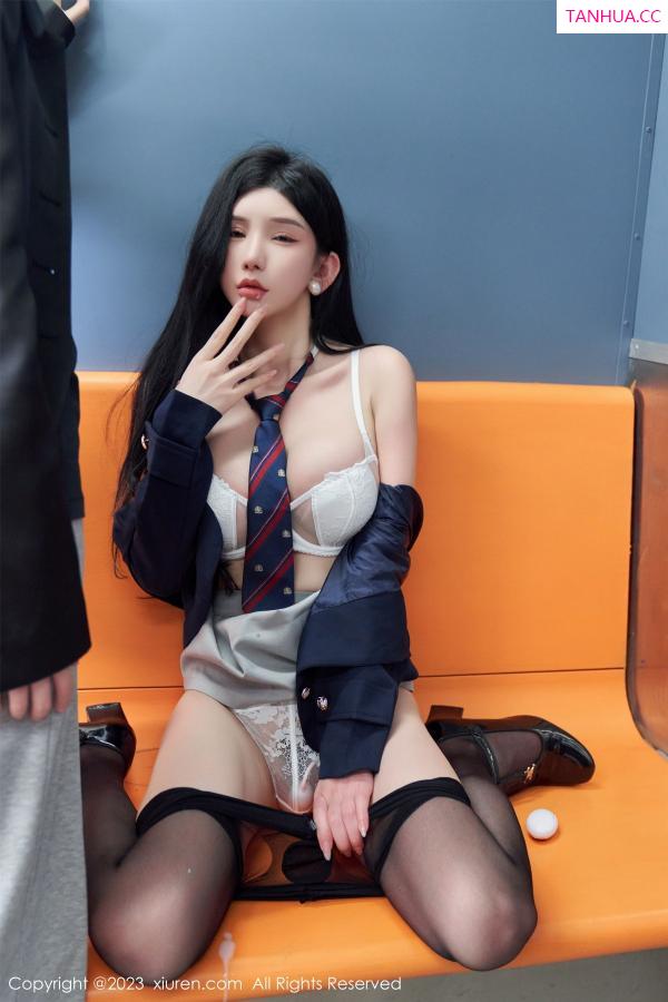 周于希dummy  [XiuRen]高清写真图 2023.07.14 No.7086 周于希Sally 制服短裙第96张图片